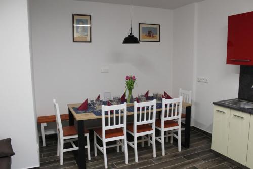 Dřevěný anděl (Dreveny andel) in Pluhův Žďár