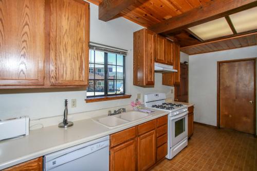 Breezy One-112 by Big Bear Vacations - image 12