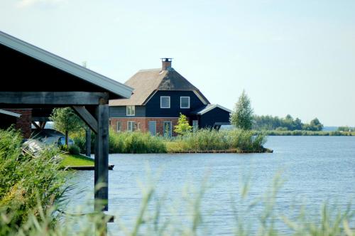  Waterresort Bodelaeke Giethoorn, Pension in Giethoorn bei Kalenberg