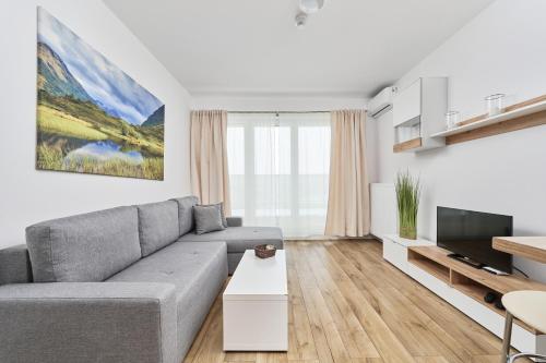 Apartment Krakowska 39 with AC & PARKING & LOGGIA Wrocław by Noclegi Renters, Breslau (Foto 7)
