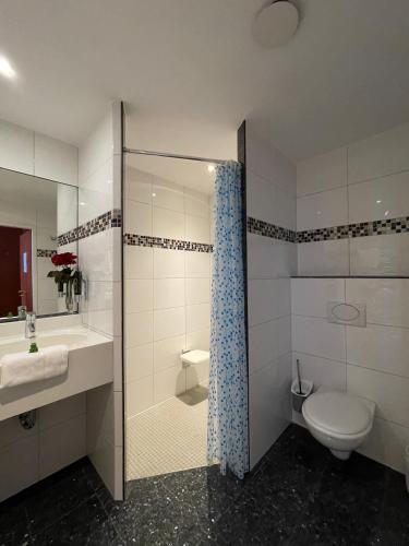 Alexander Am Zoo Hotel