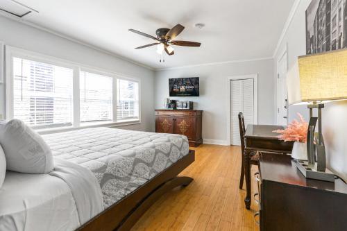 Express Studios Close to City Amenities - image 14