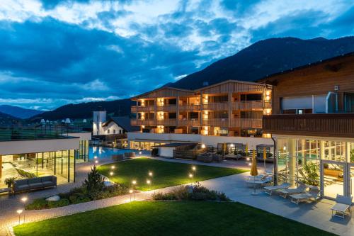 Alpine Nature Hotel Stoll