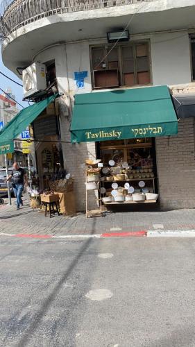 Trendy and cosy apartment / Balcony Trendy and cosy apartment / Balcony