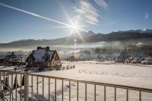 Domki Karpielówka Luxury Chalet - image 2