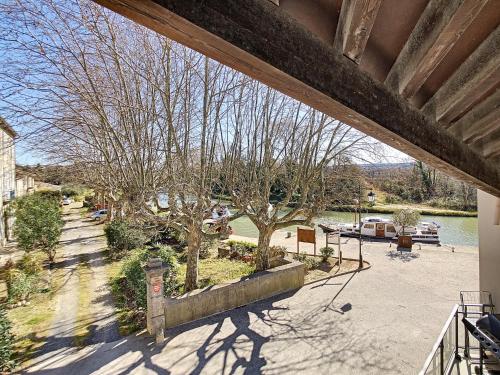Iekārtas, ** Superbe appartement sur le canal du midi ** in La Redorte
