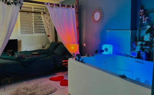 Appartement jacuzzi 4 étoiles Beauté - MbRoom Var - Chambre d'hôtes - Puget-sur-Argens