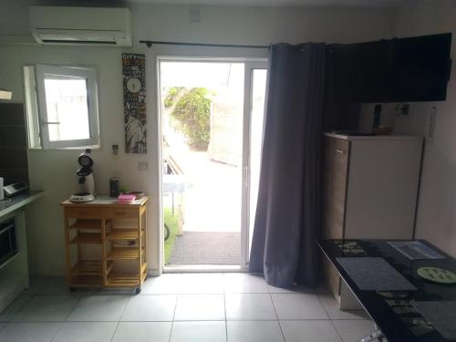 View, Studios - Bord de Plage near Le riad