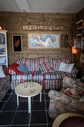 Blómasetrið Homestay - image 3
