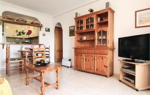 Two-Bedroom Apartment in Torrevieja-La Mata - image 5