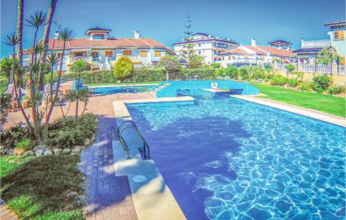 Two-Bedroom Apartment in Torrevieja-La Mata - image 14