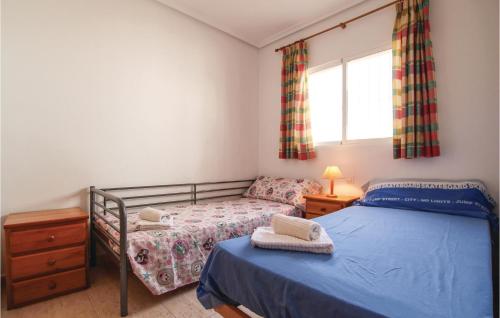 Two-Bedroom Apartment in Torrevieja-La Mata - image 3