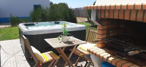 Amazing holidays in countryside beach and jacuzzi gîte à louer Pedralva