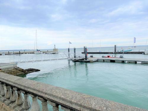 Sevärdhet i närheten, Cliffhanger 18 Castle Road in Norra Cowes