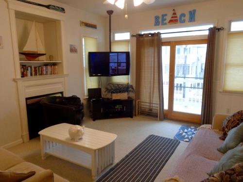841 Third Street-1st-Floor - image 7