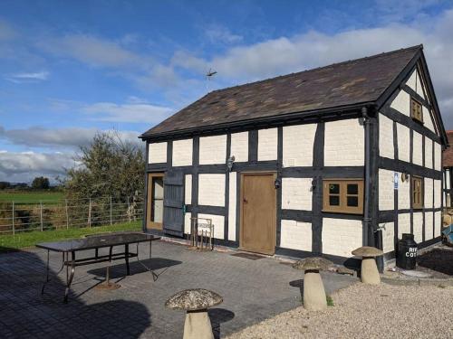 Létesítmények, River Cottage, Melverley in Llandysilio