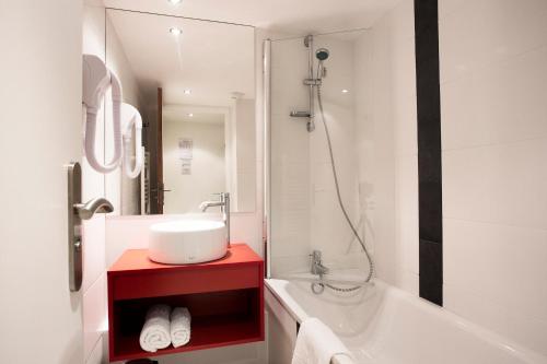 SOWELL RESIDENCES Pierre Blanche - image 8