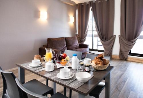 SOWELL RESIDENCES Pierre Blanche The 4-star Residence Soleil Vacances Les Menuires offers comfort and convenience whether youre on business or holiday in Saint-Martin-de-Belleville. The hotel has everything you need for a comfortabl