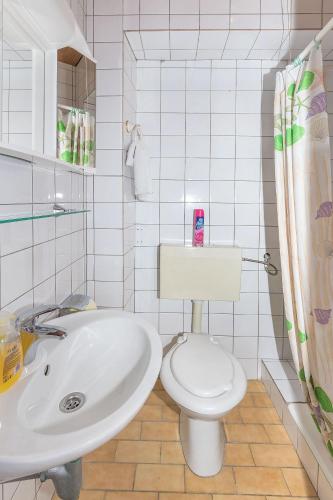 Two-Bedroom Apartment image 5