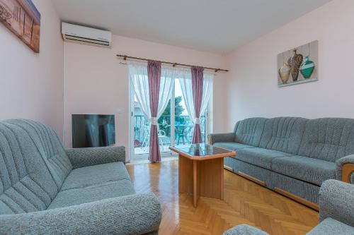 Two-Bedroom Apartment Standard image 3