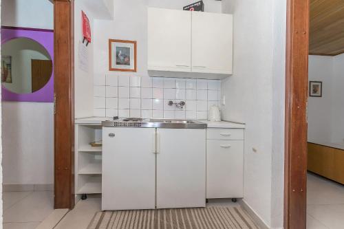 Two-Bedroom Apartment image 4