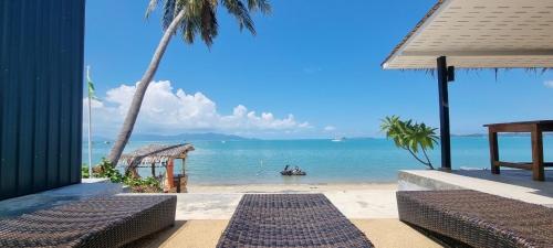 Pico Beach Bungalows & Restaurant