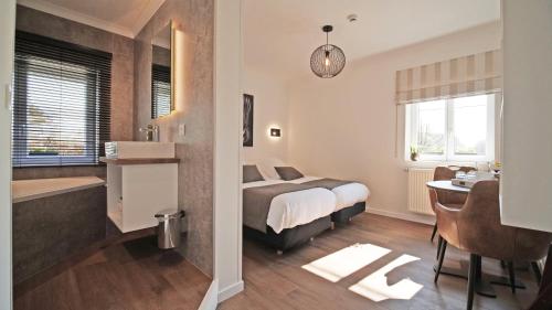 Logis Hotel Restaurant la Hutte Lurette Room Type - Superior Twin Room