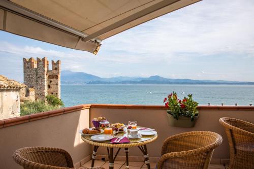 Erkély/terasz, Hotel Degli Oleandri in Óváros