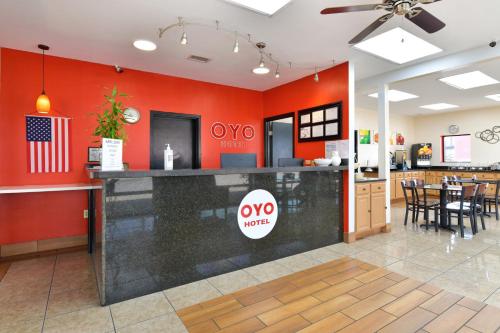 OYO Hotel Twin Lake- Lake Park Valdosta area