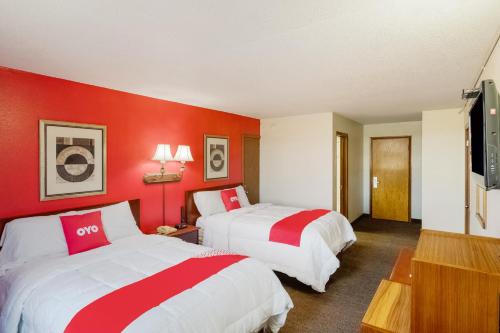 OYO Hotel Morton/Peoria IL I-74 - image 11