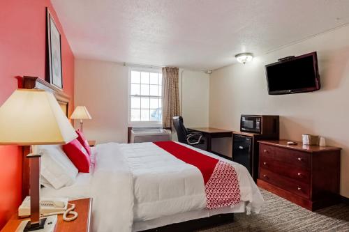 OYO Hotel Morton/Peoria IL I-74 - image 8