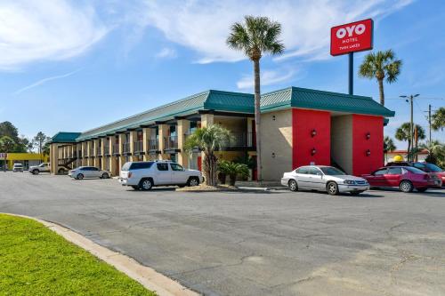 OYO Hotel Twin Lake- Lake Park Valdosta area