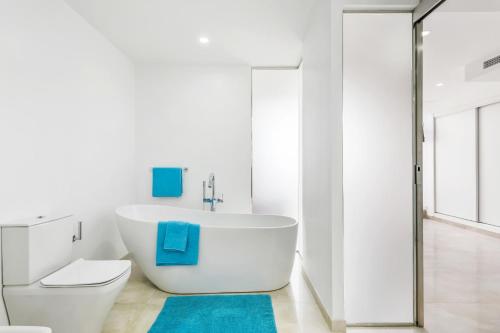 Four-Bedroom Villa image 7