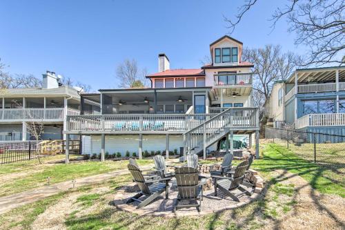 Point of View Cedar Creek Lake Home Dock! - Malakoff