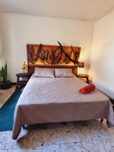 1 queen bed