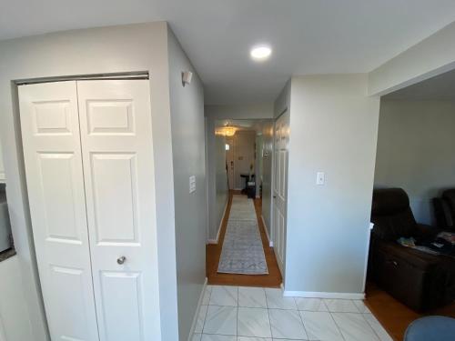 Upgraded, beautiful 4 BD Colonial in Silver Spring