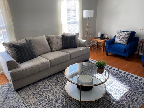 Upgraded, beautiful 4 BD Colonial in Silver Spring, Silver Spring (zdjęcie 6)