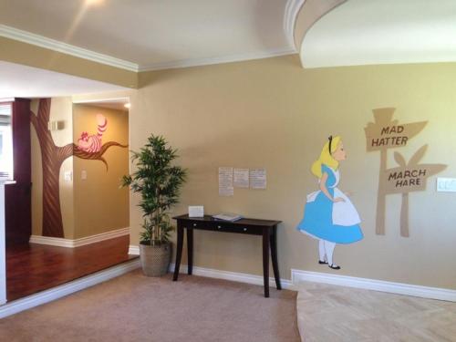 The Wonderland House - main image