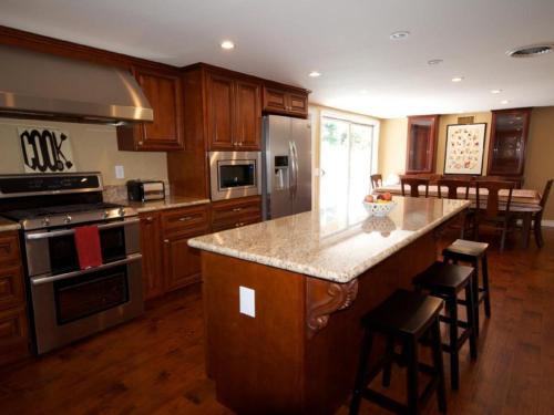 The Wonderland House - image 3