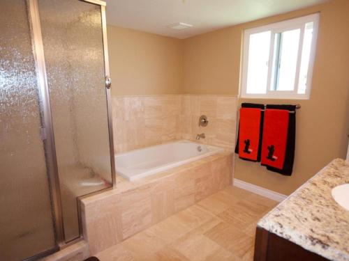 The Wonderland House - image 25