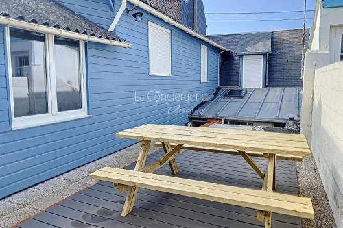 AM 57 - The Blue House, Ault (fotografie 7)