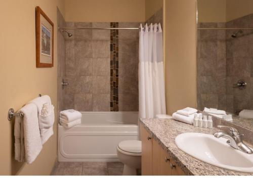 The Cove Lakeside Resort in West Kelowna, Canada