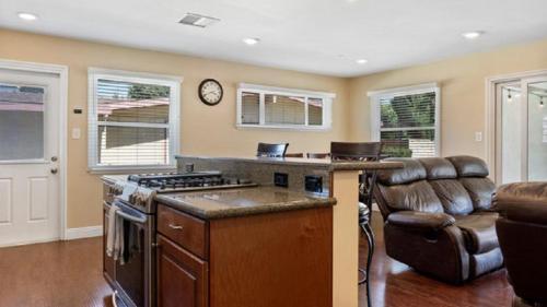 F 59 Goodhue - image 12