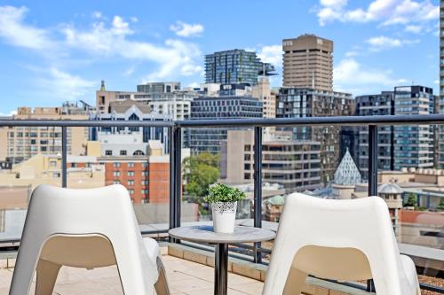 KOZYGURU Sydney CBD Lovely 2 Bedroom APT with Amazing City View NHA653