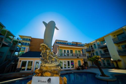 El Constante 204 by Padre Escapes - image 13