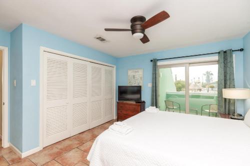 Captain's Cottage 239 by Padre Escapes - image 7