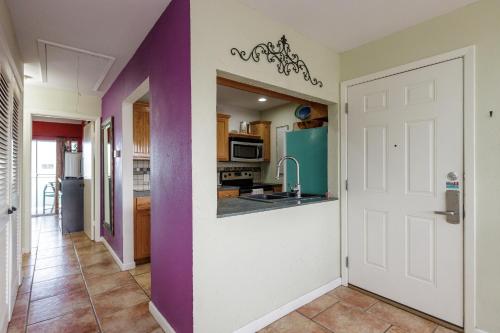 Captain's Cottage 239 by Padre Escapes - image 11