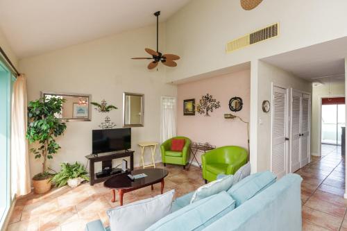 Captain's Cottage 239 by Padre Escapes - image 14