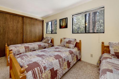 Midnight Howl-1536 by Big Bear Vacations - image 11