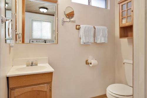 Snuggle Down Cottage-1544 by Big Bear Vacations - image 11